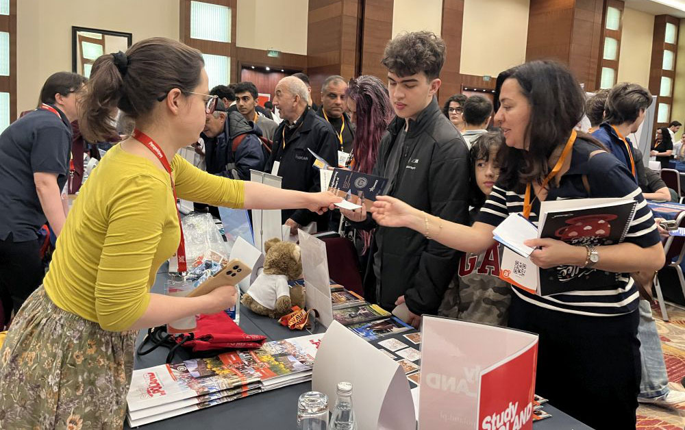 Polskie uczelnie na targach a² International Education Fairs w Baku 